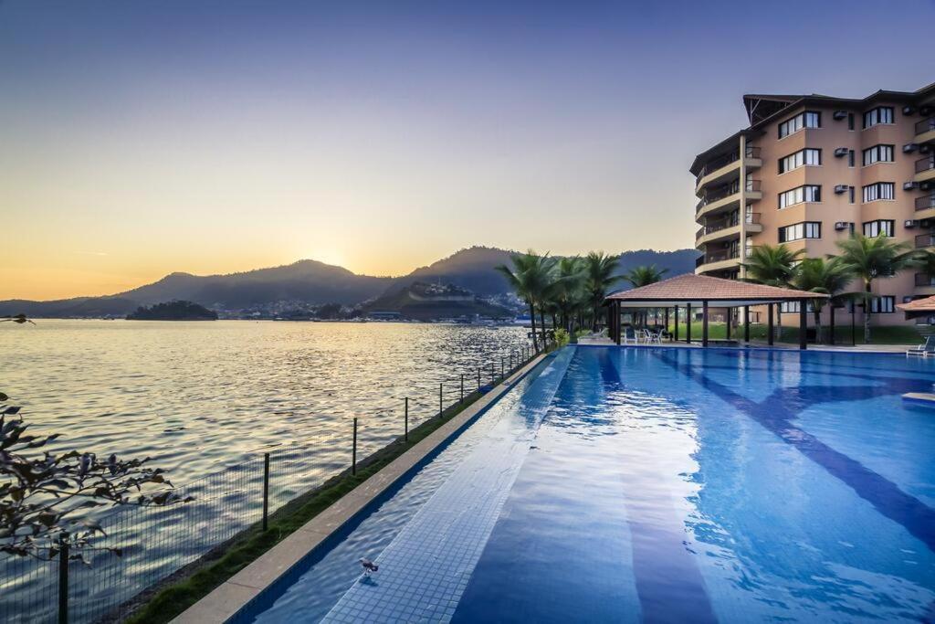 - Porto Bali - No Complexo Mercur * Angra dos Reis